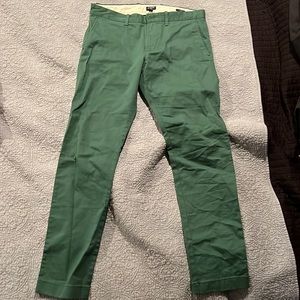 J crew washed Kelly green chino 32/32